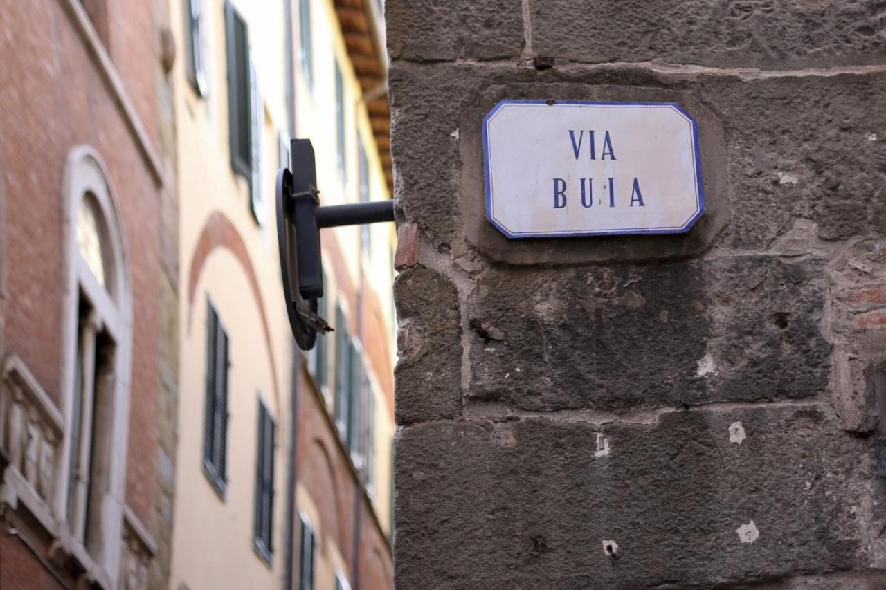 A Palazzo Busdraghi Residenza D'Epoca Bed & Breakfast ลุคคา ภายนอก รูปภาพ