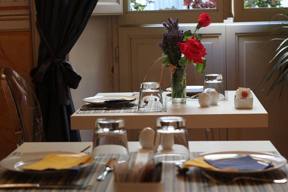 A Palazzo Busdraghi Residenza D'Epoca Bed & Breakfast ลุคคา ภายนอก รูปภาพ